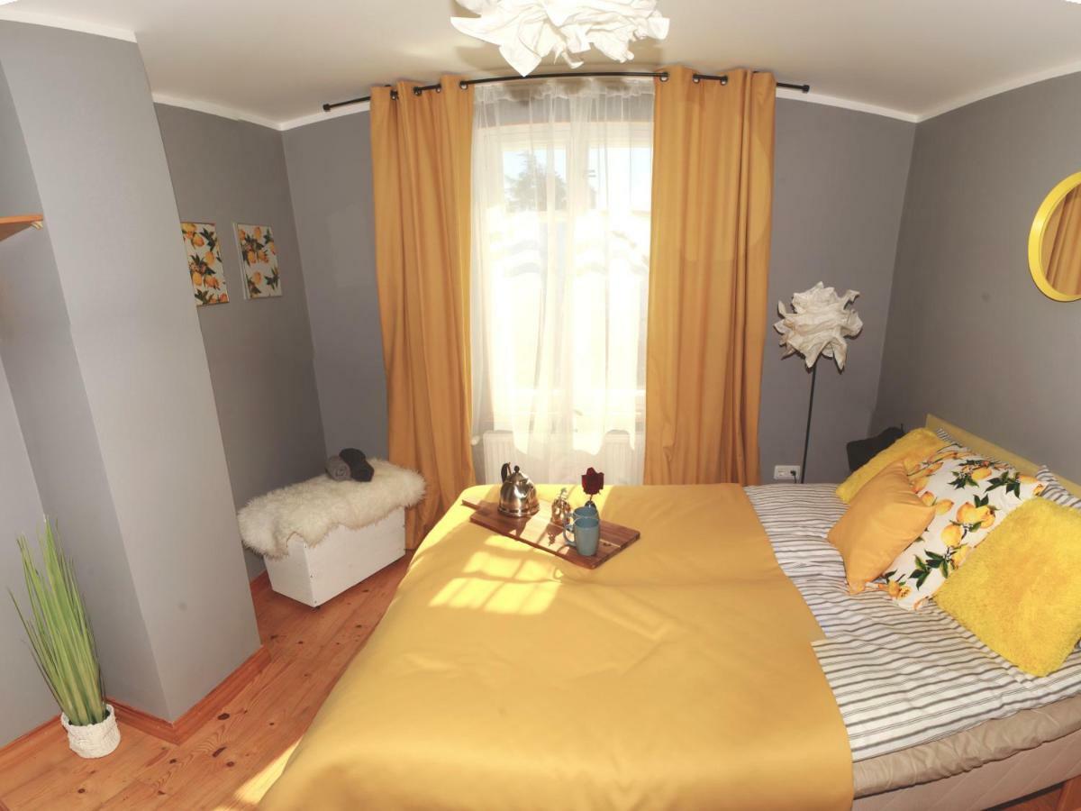 Akmens Stasti / Stone Stories Hotel Kaltene Kültér fotó