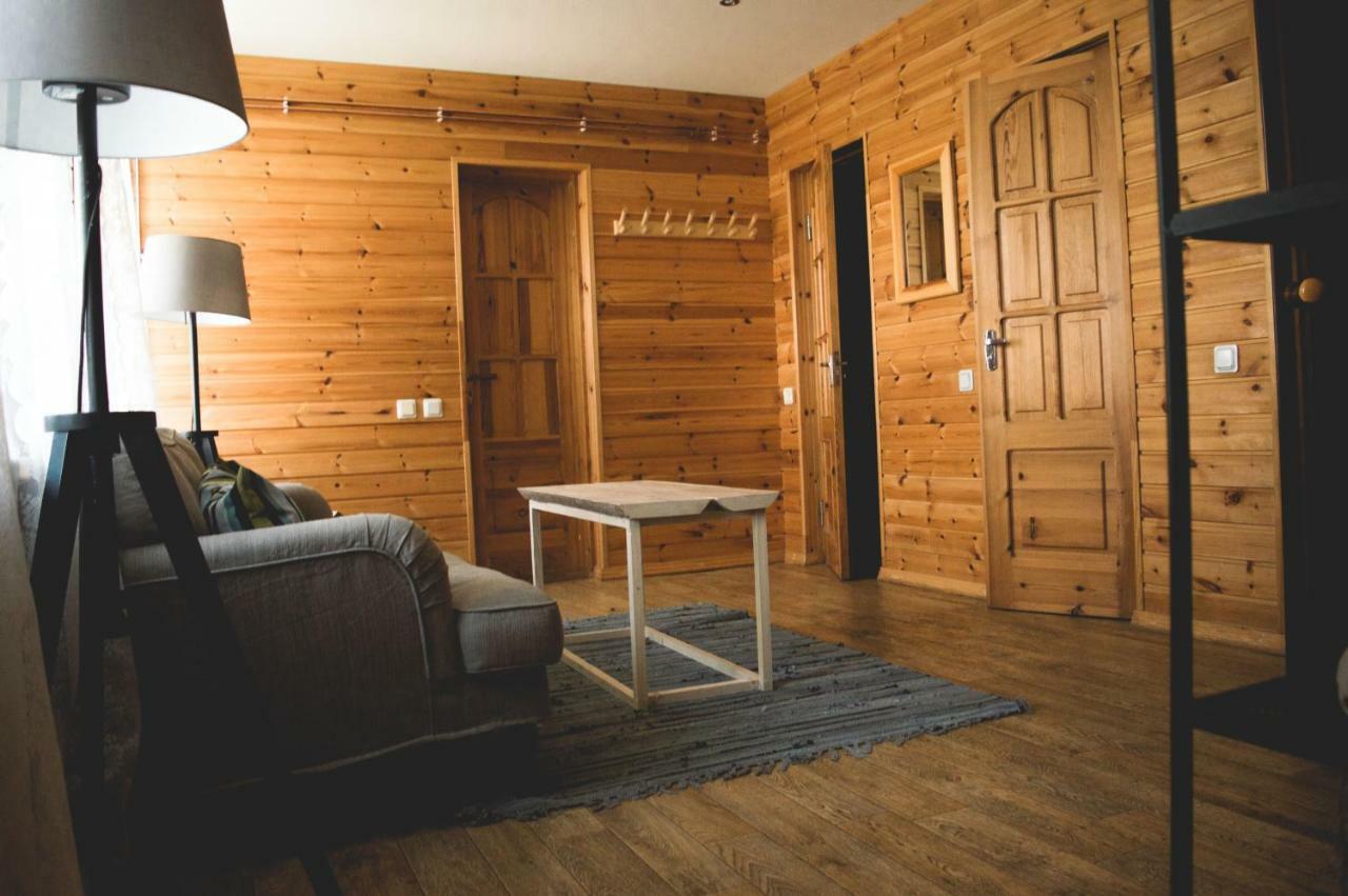 Akmens Stasti / Stone Stories Hotel Kaltene Kültér fotó