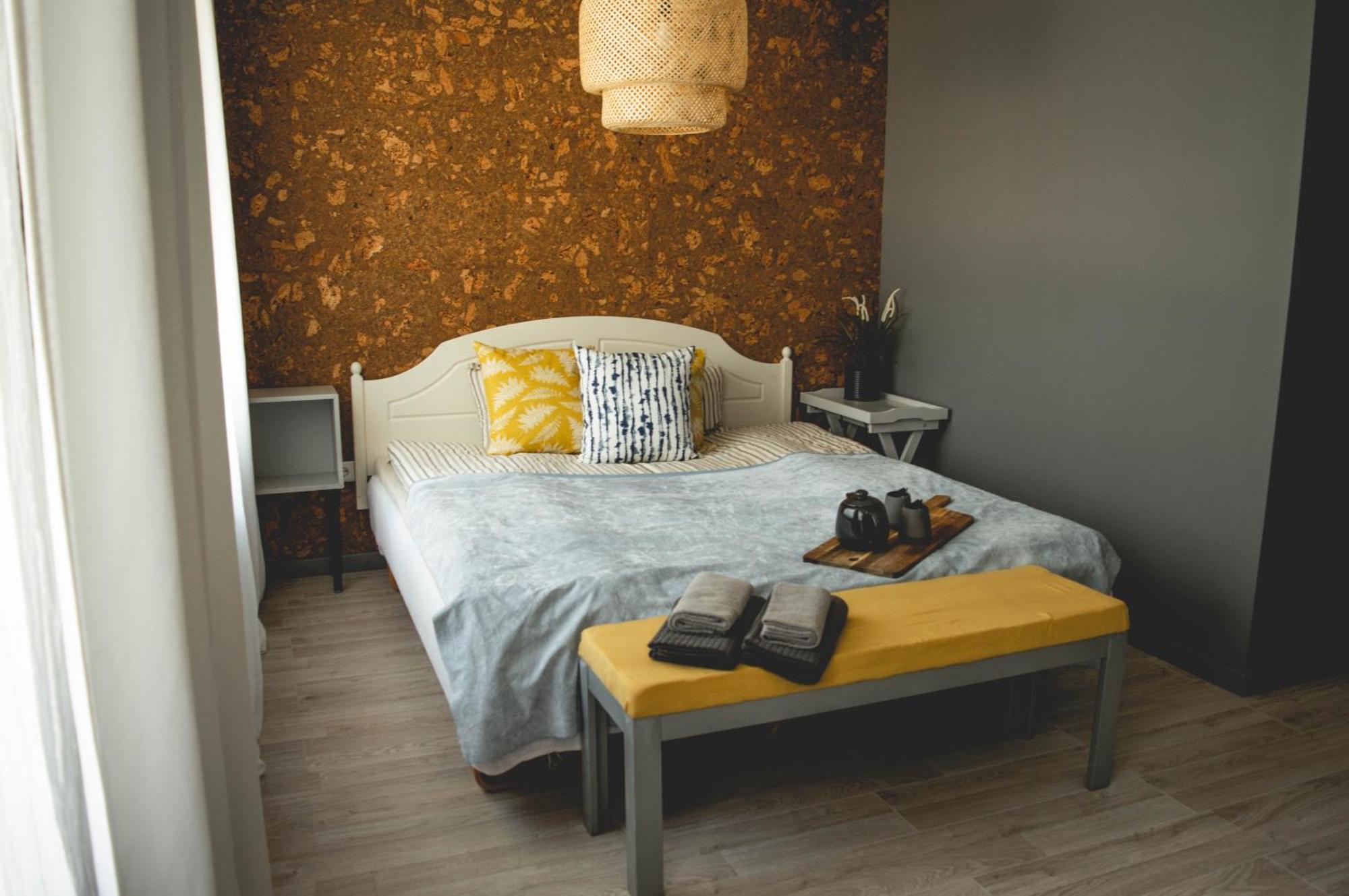 Akmens Stasti / Stone Stories Hotel Kaltene Kültér fotó